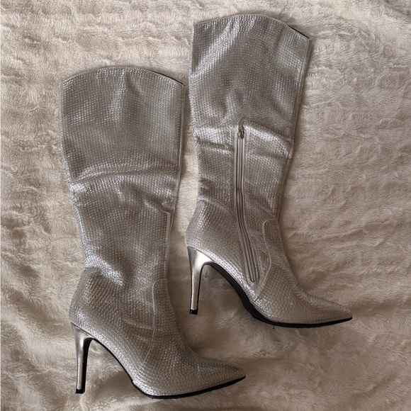 MIA Silver Mackenzie rhinestone Heeled Boots - Picture 3 of 9